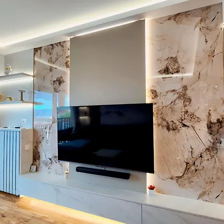 Diamond Residences 10fl Lux View & Free P * Skopje