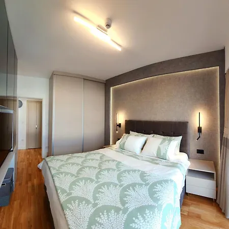 Apartment Diamond Residences 10fl Lux View & Free P Skopje