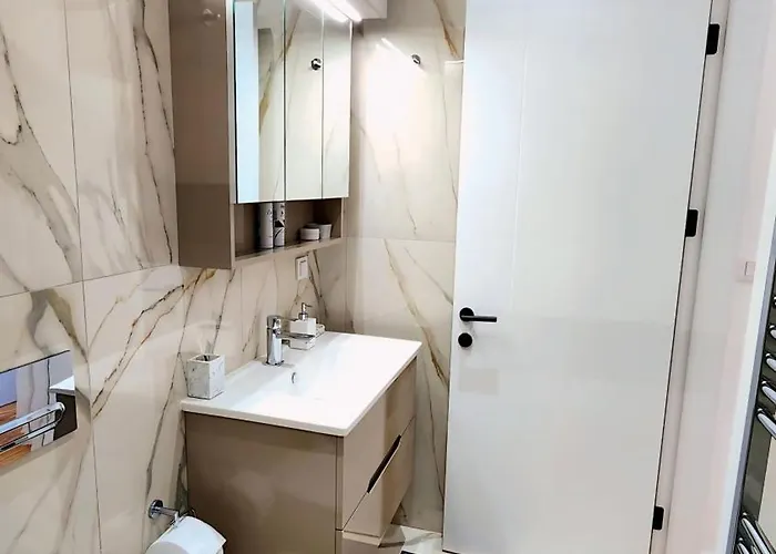 Diamond Residences 10fl Lux View & Free P アパート スコピエ